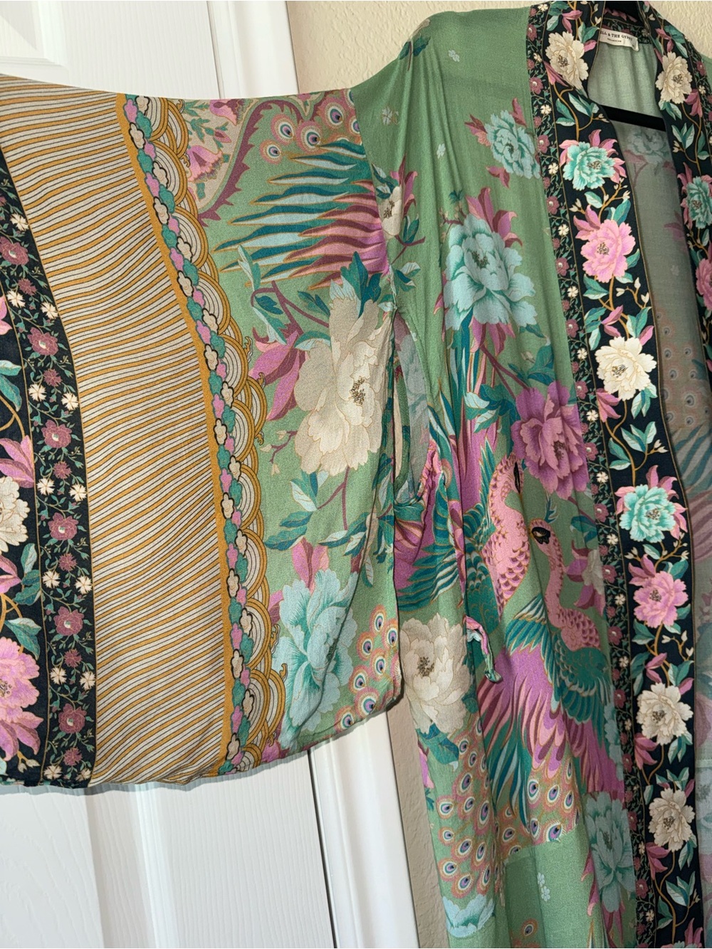 Spell and the Gypsy Collective Cloud Dancer Maxi Kimono Flowy Lightweight FLAW - Picture 8 of 12